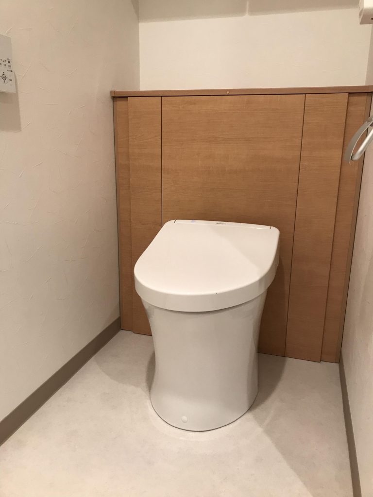 トイレの排水管を隠したい 京都のマンション専門リフォームと不動産の株式会社アンビアンス